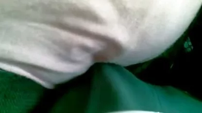 دخترک برای پیاده فیلمسکسی کیرتوکس روی در میان جنگل رفت ، لباس هایش را برداشته ، در شلوار کوتاه ماند و به این دو مرد که کمی آغشته اسمیر را جذب کرده بود ، عهد کرد و پس از آن مردان به نوبه خود او را به یک بیدمشک محکم گرفتند.