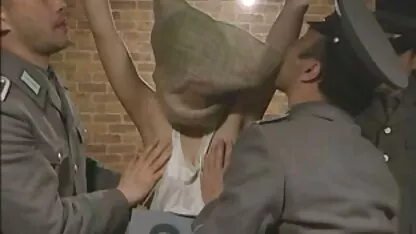 من نمی توانستم با بازوی شکسته عكس كس كير خودارضایی کنم و از خواهر زیبایی خواستم که در این مسئله دشوار کمک کند