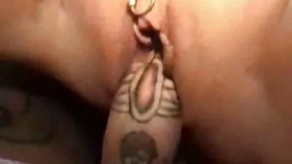 خواهر کوچک Slutty با مشاعره بزرگ و خز ، نامادری خود فیلمسکسی کیرتوکس را برای رابطه جنسی به ارمغان آورد و خود را از فاک و ارگاسم برانگیخت