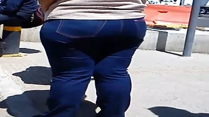 زن جوانی که از لحاظ عكس سكسي كير تو كس عاطفی احساس آرامش کند ، وارد ارگاسم شد و ناخن نرم خود را روی کلیتوریس مالید.
