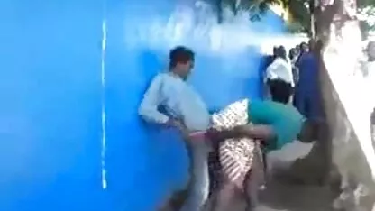 آلت تناسلی مرد مدت طولانی در دهان عاشق جوان ساکن می انجمن کیرتو شود و از مکش لذت می برد