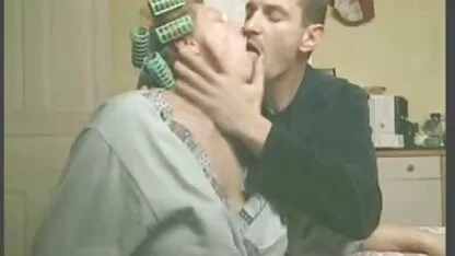 دو مدل فوق العاده پورنو Aidra Fox و Ariana Marie برای یک سه نفری داغ در یک لب کیرتوکس کارتونی به لب نرم شرکت می کنند